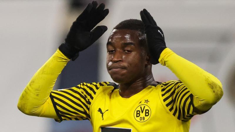 Versucht trotz aller Aufmerksamkeit auf dem Boden zu bleiben: BVB-Youngster Youssoufa Moukoko