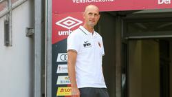 Heiko Herrlich ist der Trainer des FC Augsburg