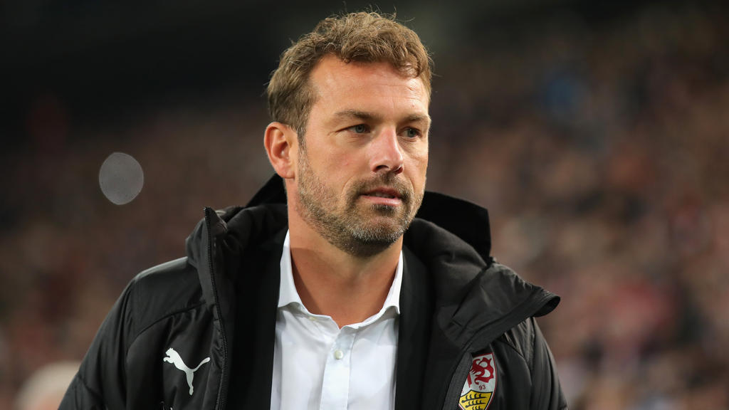 VfB-Trainer Markus Weinzierl muss in Leverkusen auf einige Profis verzichten