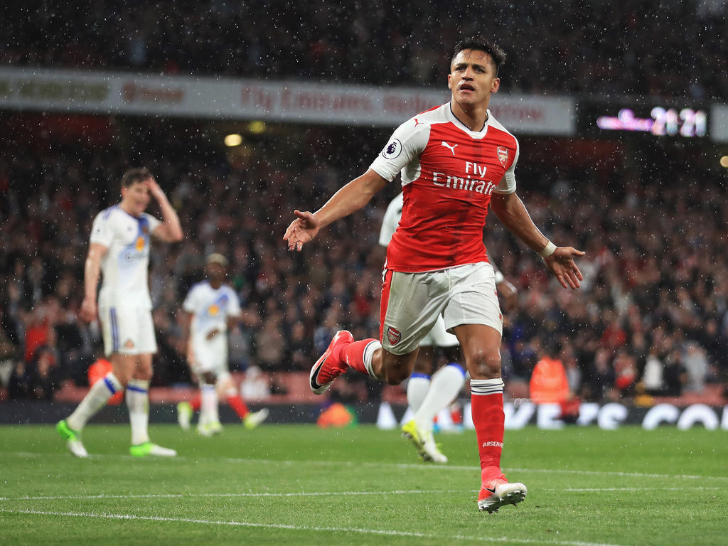 Alexis Sánchez celebra un tanto con el Arsenal en la Premier. (Foto: Getty)
