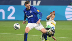 Bastian Oczipka hat seinen Vertrag beim FC Schalke vorzeitig verlängert