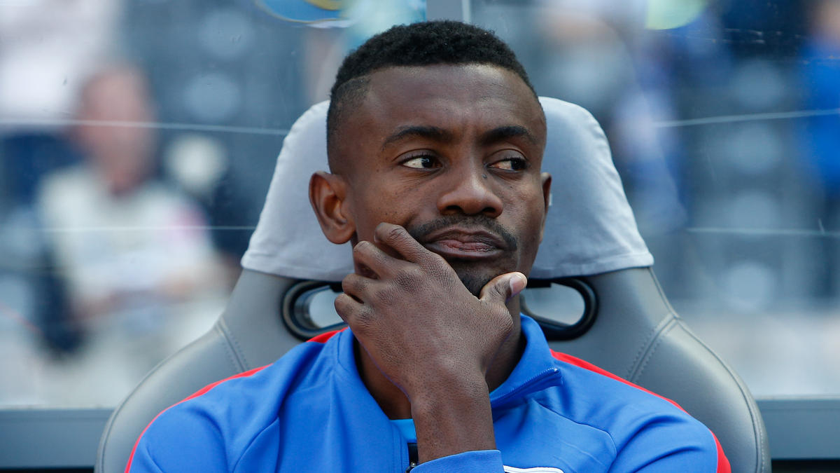 Salomon Kalou sitzt bei Hertha BSC in dieser Saison meist auf der Bank