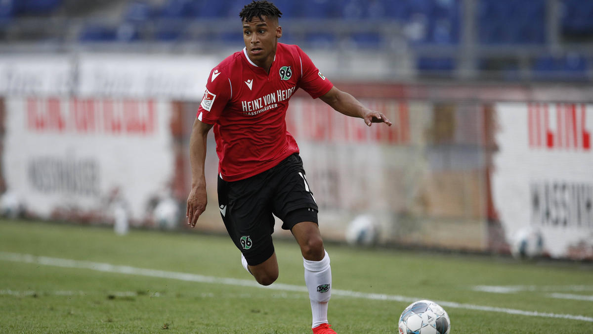 Gladbach ist heiß auf Linton Maina Gladbach ist heiß auf Linton Maina