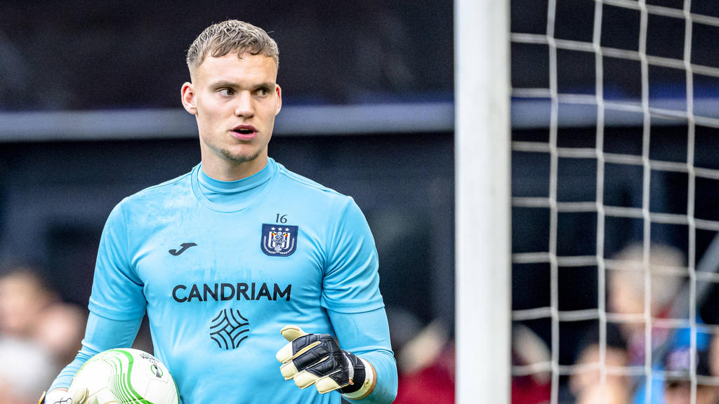 Bart Verbruggen wird beim FC Bayern gehandelt