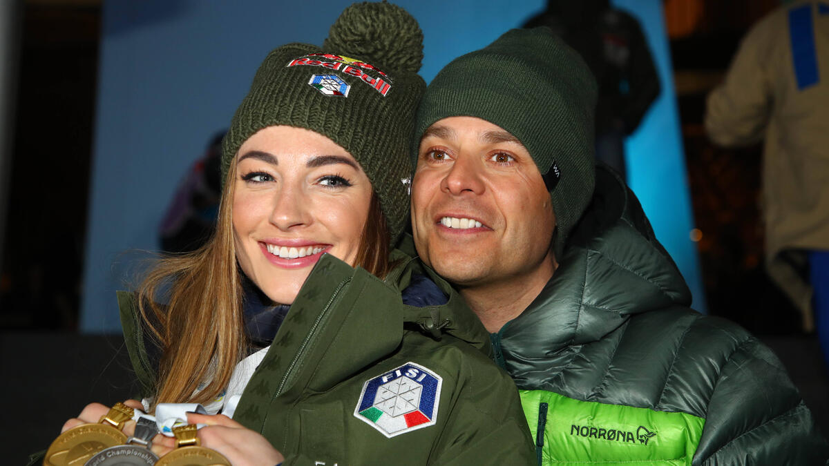 Biathlon-Star Dorothea Wierer (l.) und Ehemann Stefano Corradini (r.)
