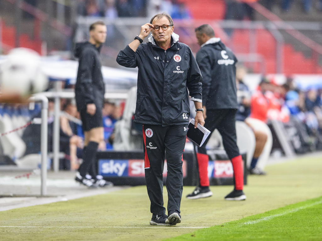 Ewald Lienen ist Trainer des FC St. Pauli