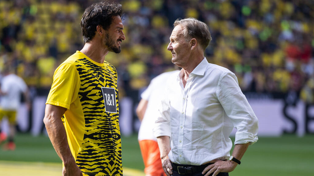 Mats Hummels (l.) verließ den BVB im Sommer