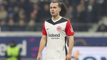 Arthur Theate hat bei Eintracht Frankfurt einen Vertrag bis 2029 unterschrieben