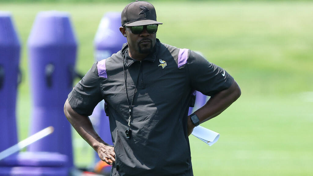 Brian Flores wartet immer noch auf eine Verhandlung seiner NFL-Klage