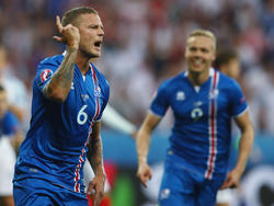 Sigurðsson marcó en la victoria de su selección ante Inglaterra. (Foto: Getty)