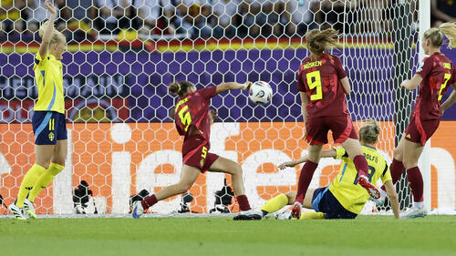 Everything was still okay to choose DFB: Jule Brand (in red) 1-0 achieved.