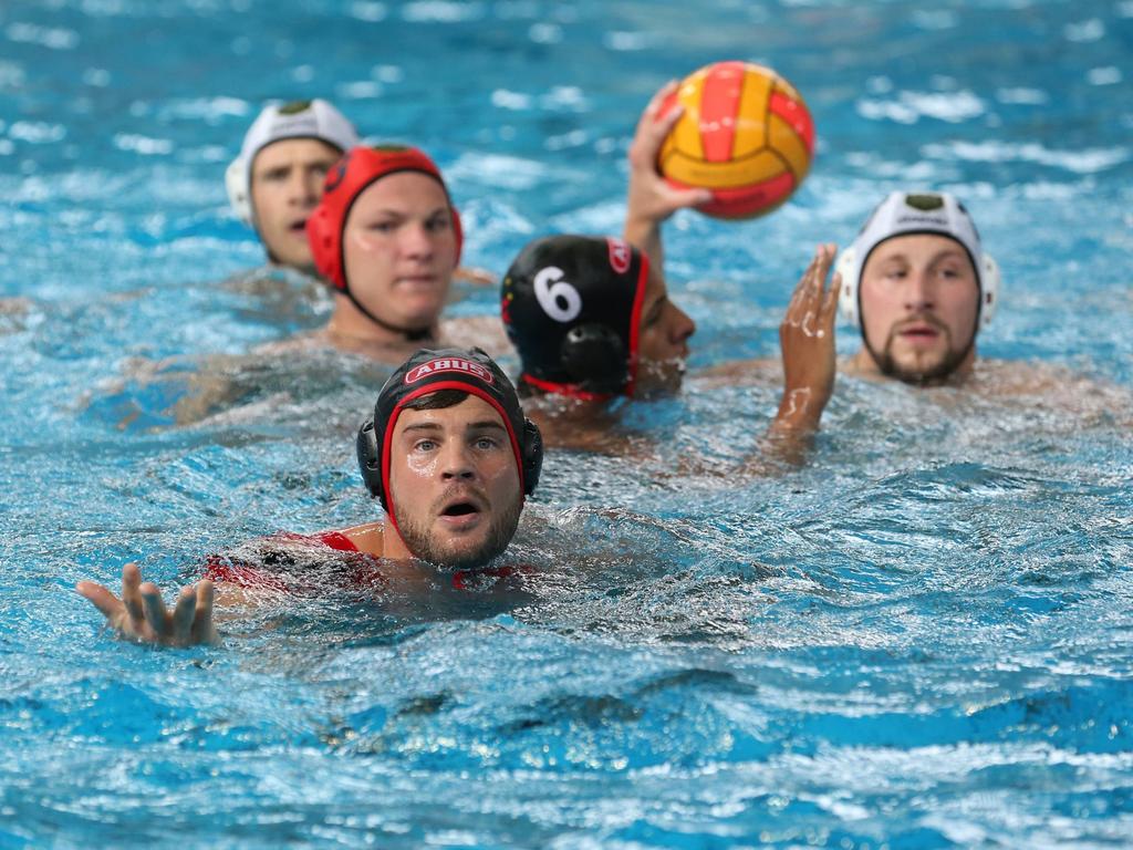 Spandau schlägt den ASC Duisburg 11:7 Spandau schlägt den ASC Duisburg 11:7