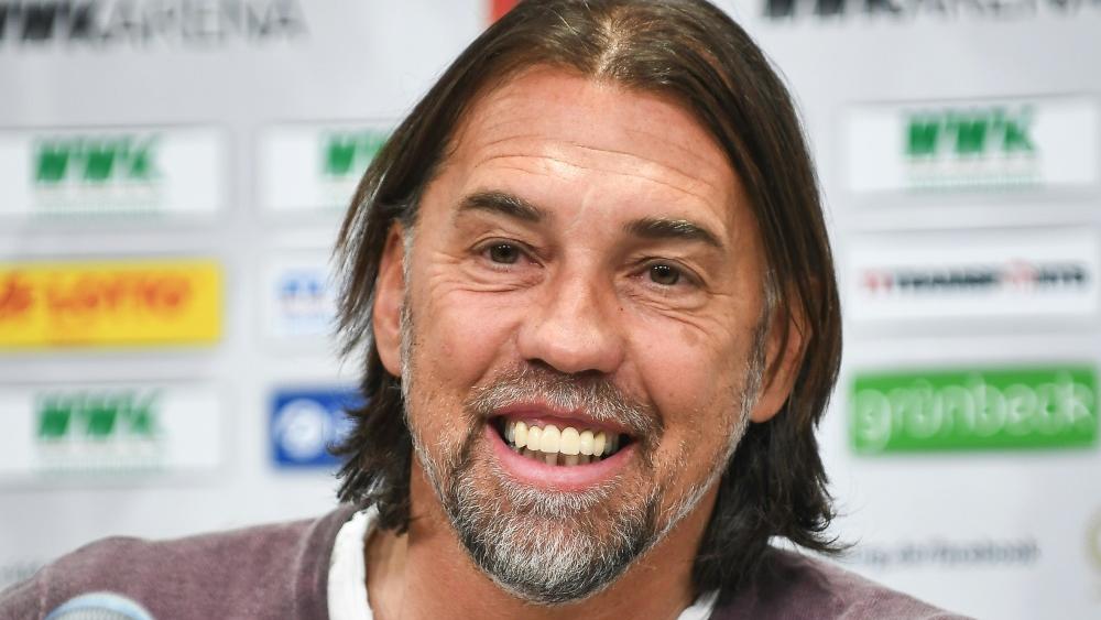 Martin Schmidt trifft mit Augsburg auf den VfB Stuttgart Martin Schmidt trifft mit Augsburg auf den VfB Stuttgart