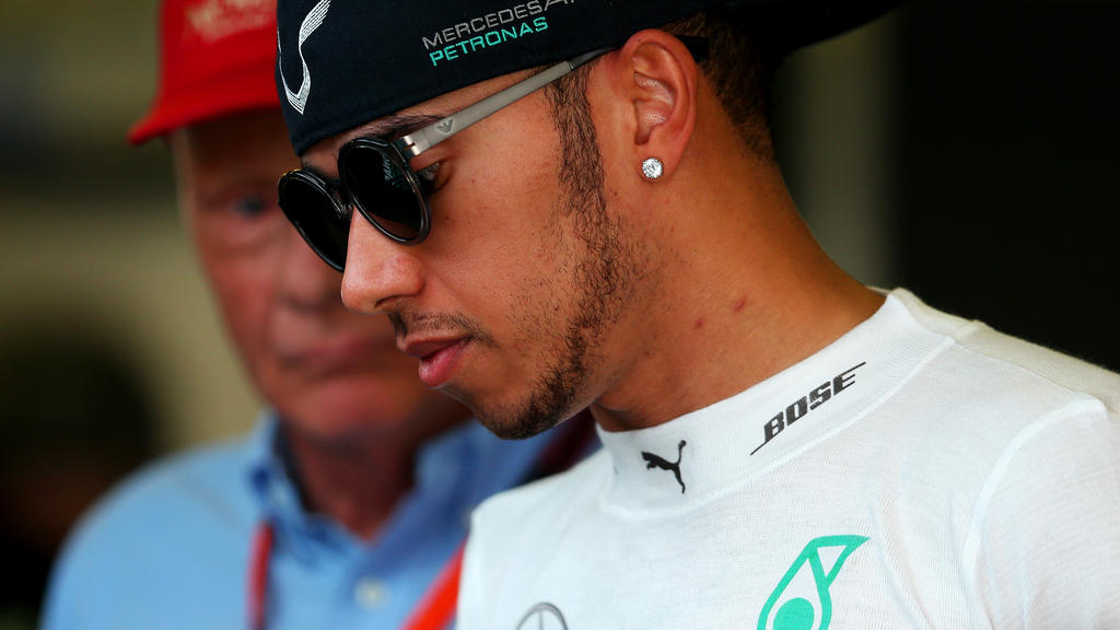 Lewis Hamilton steht in der Pflicht, sich zu erklären Lewis Hamilton steht in der Pflicht, sich zu erklären