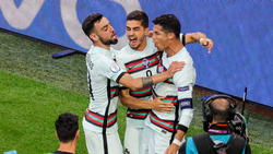 Portugal gelangen drei späte Treffer