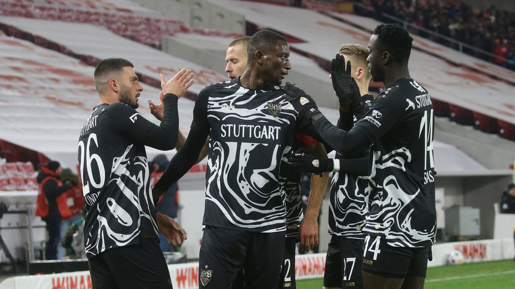 Der VfB Stuttgart bleibt oben dran