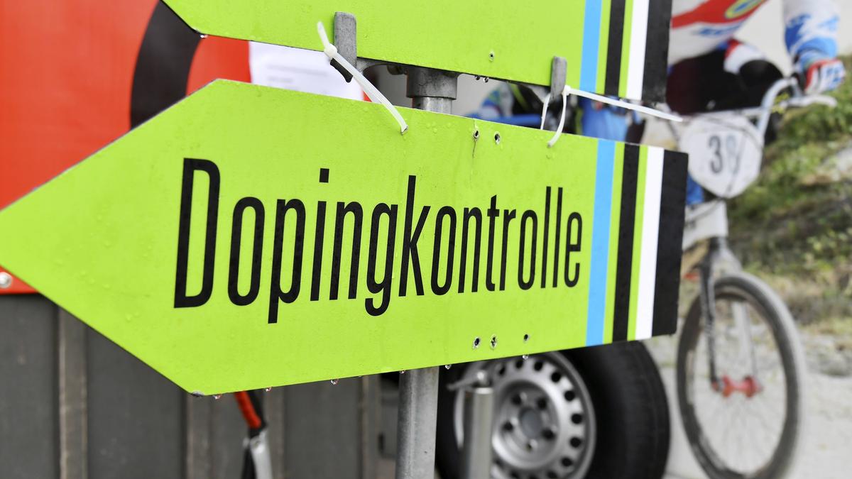 Auf Basis neuer Erkenntnisse sollen Dopingproben von Radsportlern neu untersucht werden Auf Basis neuer Erkenntnisse sollen Dopingproben von Radsportlern neu untersucht werden