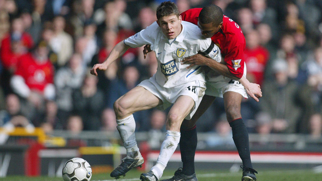 James Milner (Leeds) vs. Quinton Fortune (ManUtd) 21.02.2004