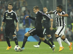 Toni Kroos (M.) könnte auch beim Rückspiel gegen Juventus mitmischen