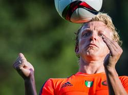Dirk Kuyt is geconcentreerd bezig tijdens een oefensessie van Feyenoord tijdens het trainingskamp in Oostenrijk ter voorbereiding op het nieuwe seizoen. (07-07-2015)