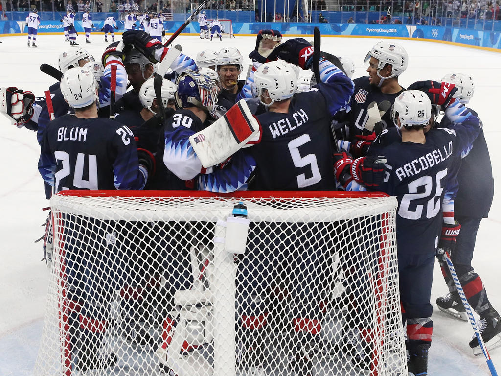 Die US-Eishockeycracks vertrauen bei Olympia auf deutsche Hände Die US-Eishockeycracks vertrauen bei Olympia auf deutsche Hände