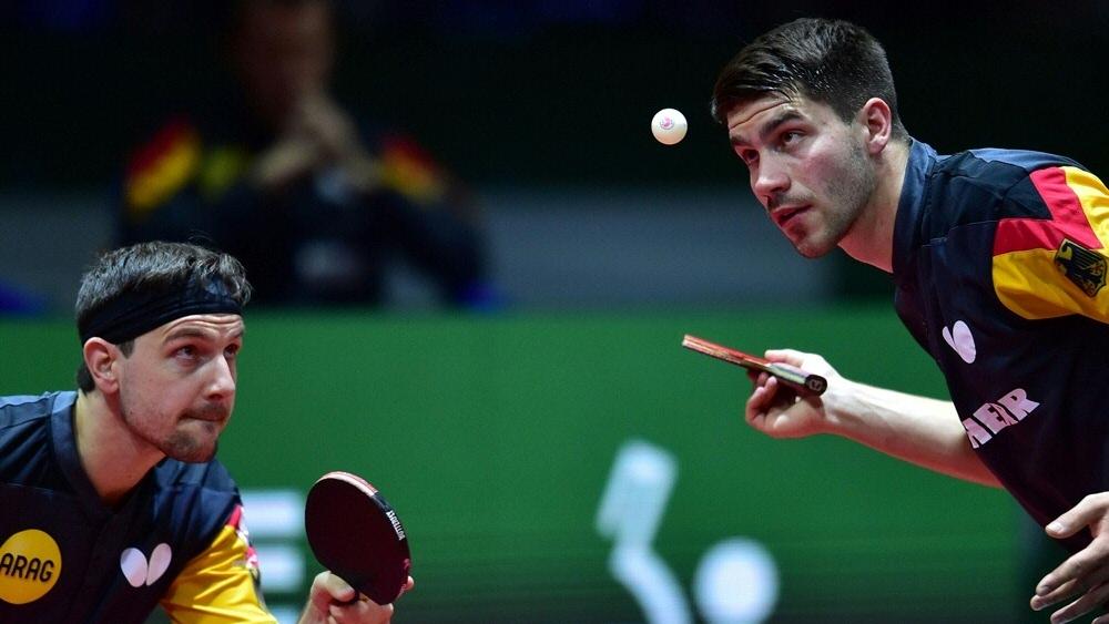 Timo Boll und Patrick Franziska schlagen für Deutschland auf Timo Boll und Patrick Franziska schlagen für Deutschland auf