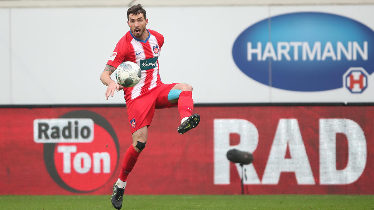 Norman Theuerkauf bleibt dem 1. FC Heidenheim bis 2021 erhalten Norman Theuerkauf bleibt dem 1. FC Heidenheim bis 2021 erhalten