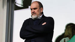 Jörg Schmadtke, Geschäftsführer Sport beim VfL Wolfsburg, steht vor einem Spiel in der Volkswagen-Arena