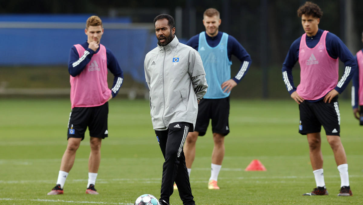 Daniel Thioune hat beim HSV angeblich einen "Ehrenkodex" eingeführt Daniel Thioune hat beim HSV angeblich einen "Ehrenkodex" eingeführt