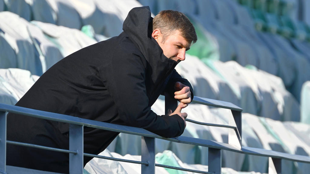 Thomas Hitzlsperger ist enttäuscht Thomas Hitzlsperger ist enttäuscht