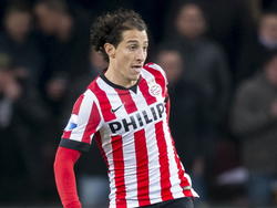 Andrés Guardado hier in actie tijdens de Eredivisiewedstrijd PSV - FC Utrecht. (07-02-2015)