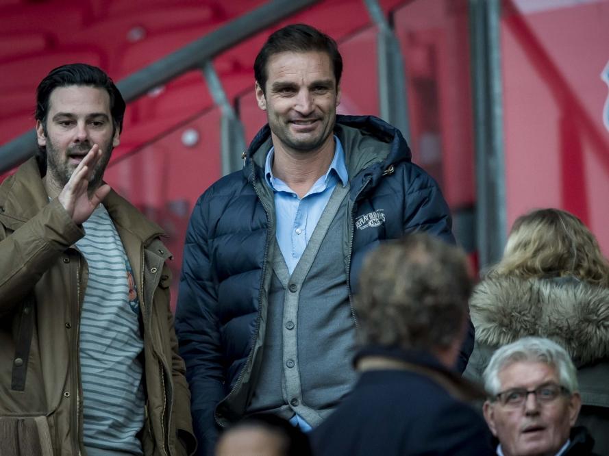 Oscar Moens is aandachtig toeschouwer bij een wedstrijd tussen FC Utrecht en PEC Zwolle. (01-02-2015)