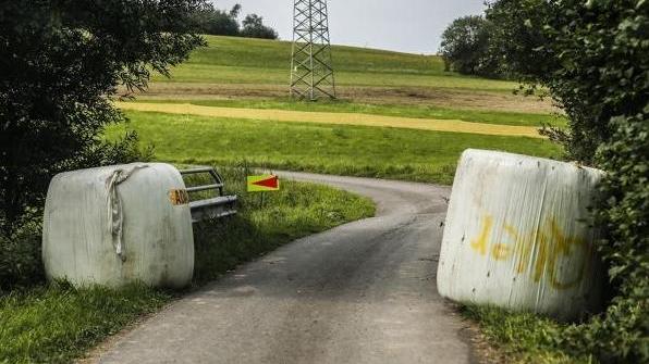 In der Kritik: Schikanen aus Strohballen in der WRC In der Kritik: Schikanen aus Strohballen in der WRC