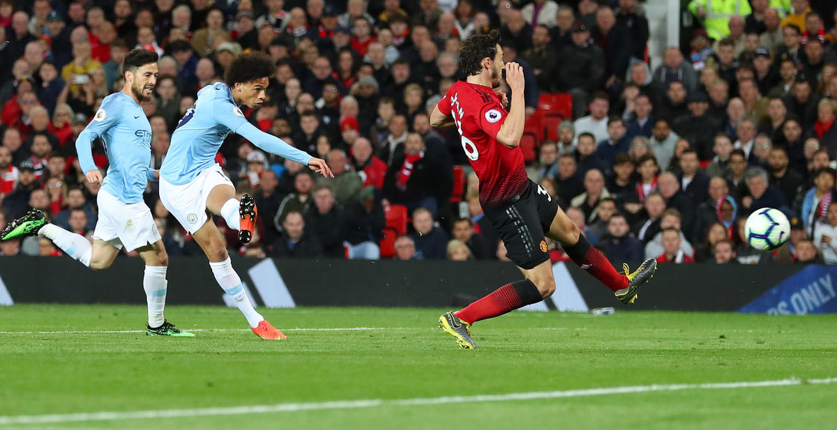 Leroy Sané traf nach seiner Einwechslung zum 2:0 für Manchester City Leroy Sané traf nach seiner Einwechslung zum 2:0 für Manchester City