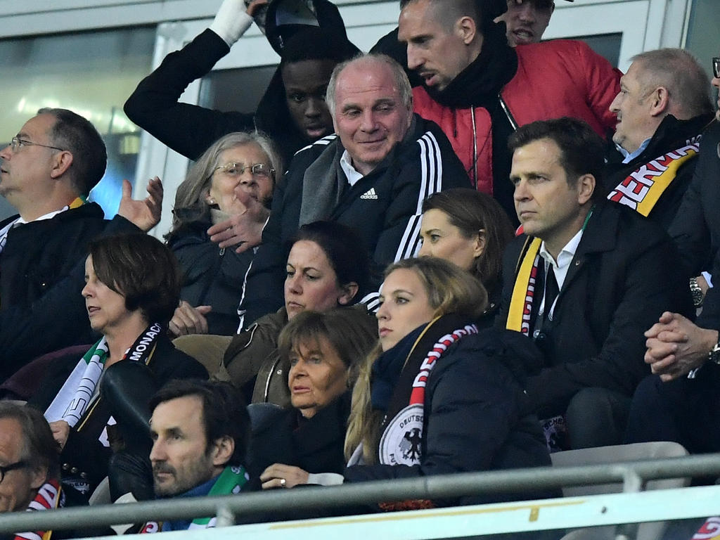Uli Hoeneß hält RB Leipzig für einen ernsthaften Konkurrenten Uli Hoeneß hält RB Leipzig für einen ernsthaften Konkurrenten