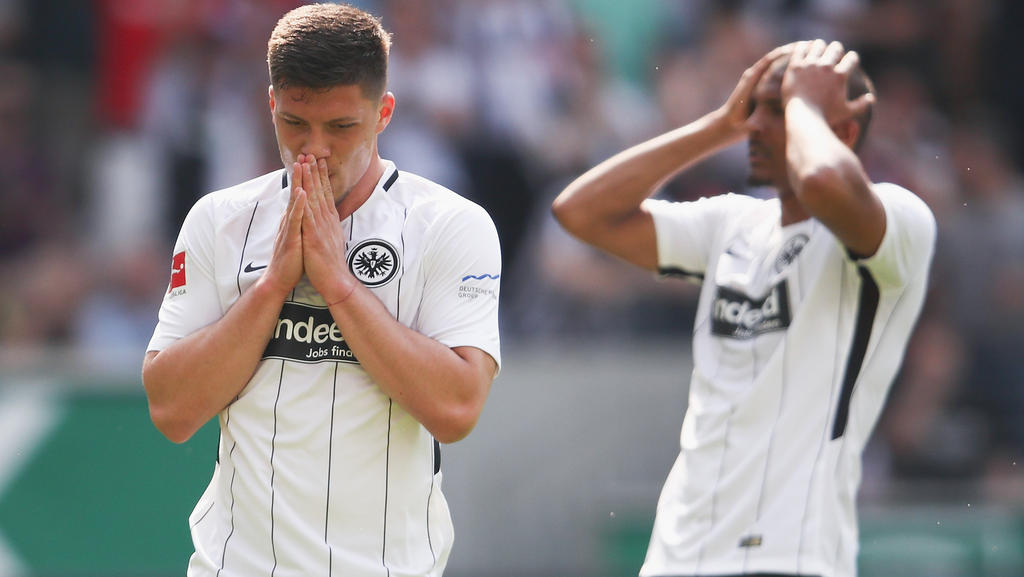 Luka Jovic (l.) und Sébastian Haller haben der Eintracht viel Geld eingebracht Luka Jovic (l.) und Sébastian Haller haben der Eintracht viel Geld eingebracht
