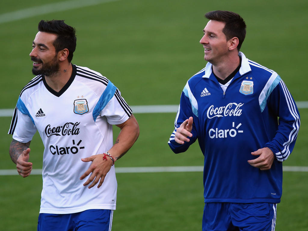 Lavezzi junto a Messi en un entrenamiento del Mundial 2014.