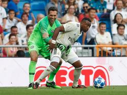 Edwin Congo en un duelo benéfico ante el Chelsea.