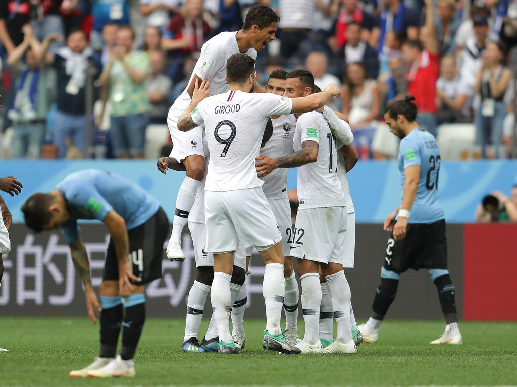 Frankreich jubelt über den Halbfinaleinzug, Uruguay ist draußen