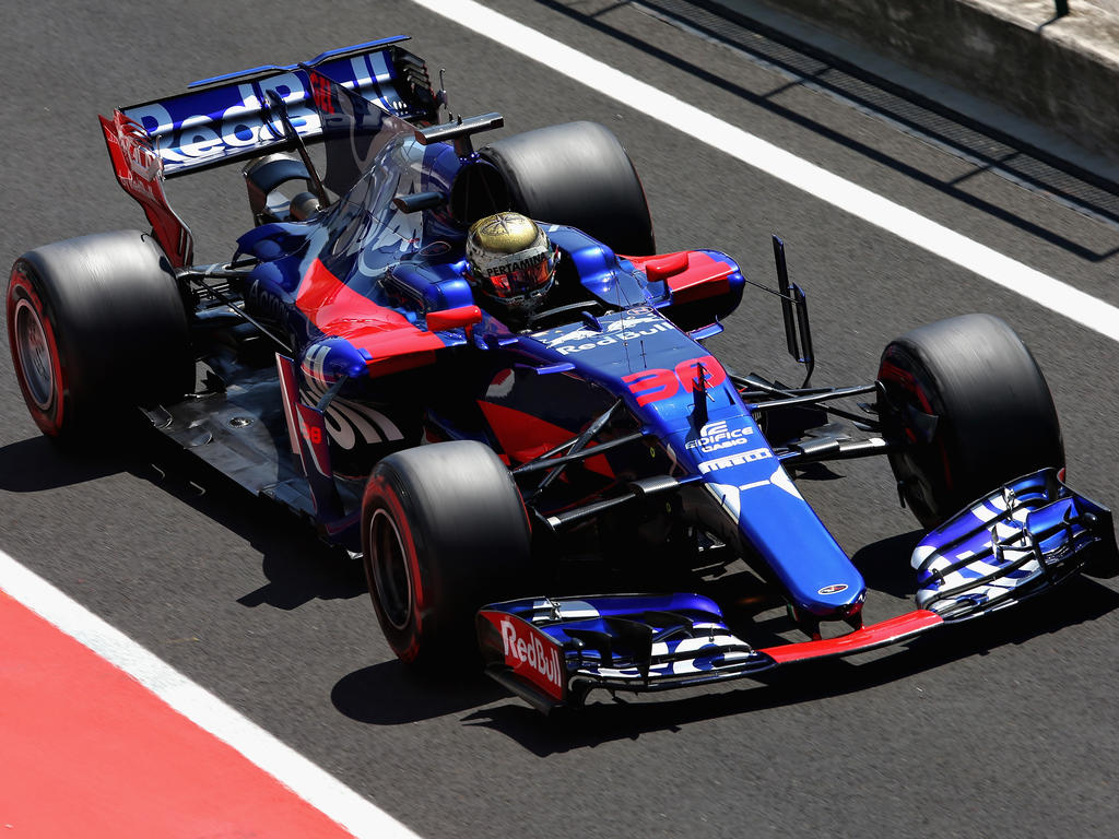 Toro Rosso wird 2018 weiter mit Renault-Antrieben unterwegs sein Toro Rosso wird 2018 weiter mit Renault-Antrieben unterwegs sein