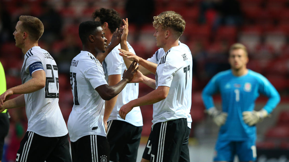 Die U21 des des DFB hat einen überzeugenden Sieg gefeiert Die U21 des des DFB hat einen überzeugenden Sieg gefeiert