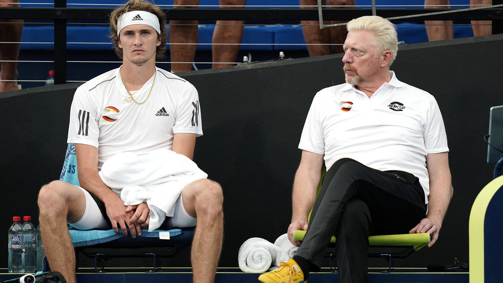 Boris Becker (r.) sorgt sich um Tennis-Ass Alexander Zverev (l.) Boris Becker (r.) sorgt sich um Tennis-Ass Alexander Zverev (l.)