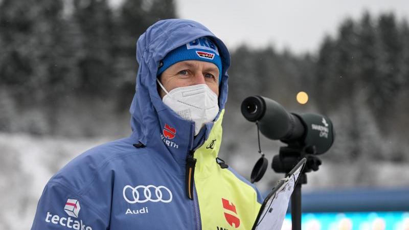 Biathlon-Bundestrainer Mark Kirchner will vor den Olympischen Spielen Ruhe bewahren