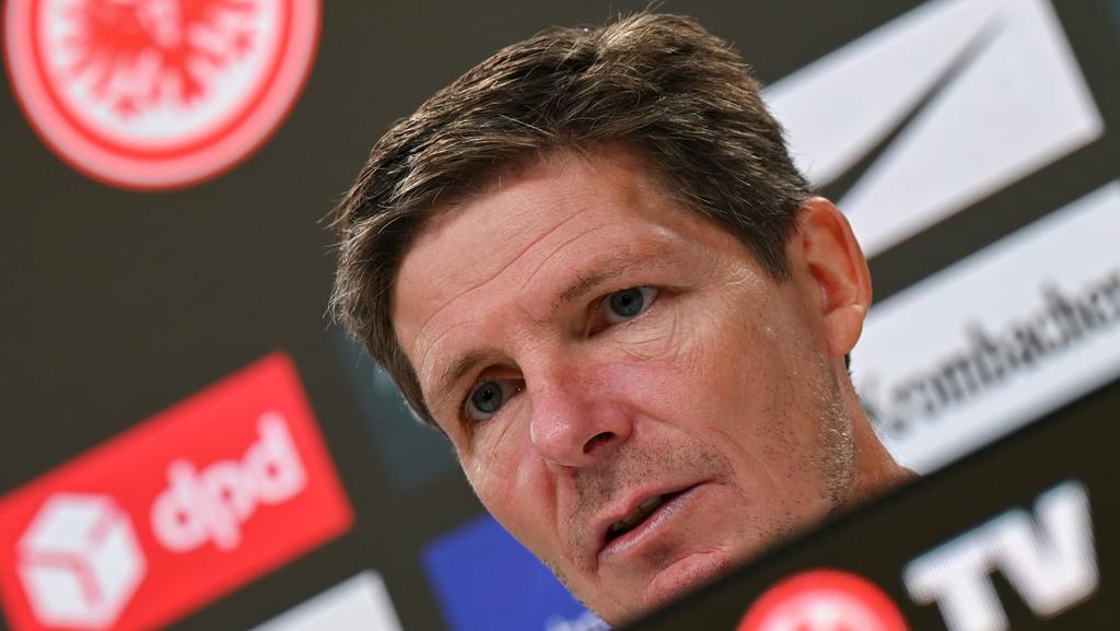 Eintracht Frankfurts Cheftrainer Oliver Glasner warnt vor Überlastung
