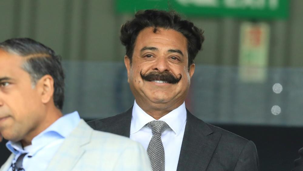 Shad Khan (r.) unterstützt Hilfsorganisationen in Florida Shad Khan (r.) unterstützt Hilfsorganisationen in Florida