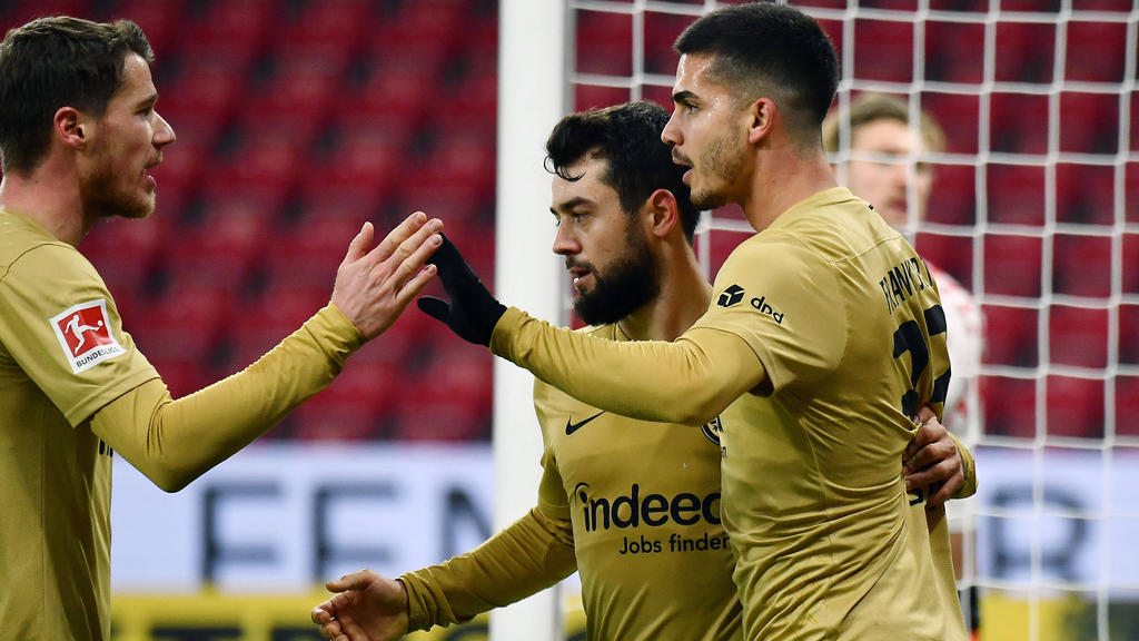 Platz 1: Eintracht Frankfurt | 13 Punkte