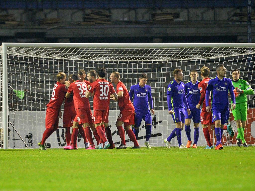 Der 1. FC Heidenheim feiert einen Sieg beim FC Erzgebirge Aue