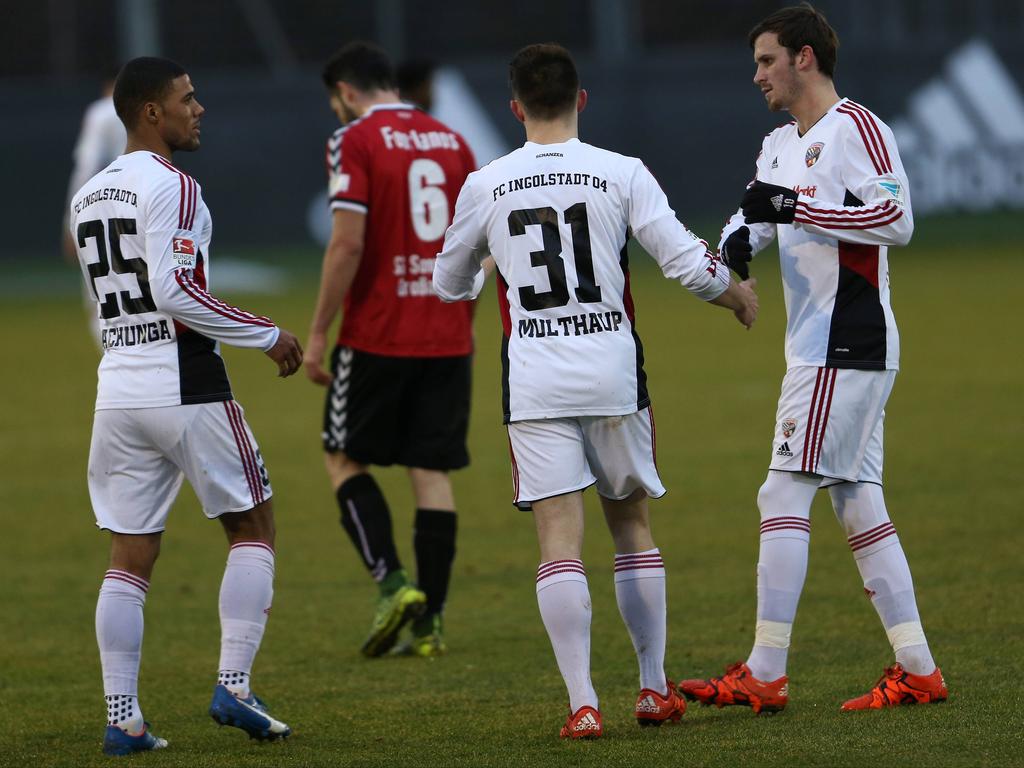 Die Spieler des FC Ingolstadt bejubeln den Treffer zum 1:0 gegen Sonnenhof Großaspach