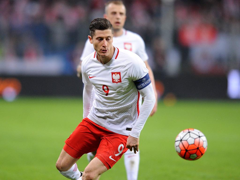 EURO " acutalités " Lewandowski leads Poland squad for Euro 2016