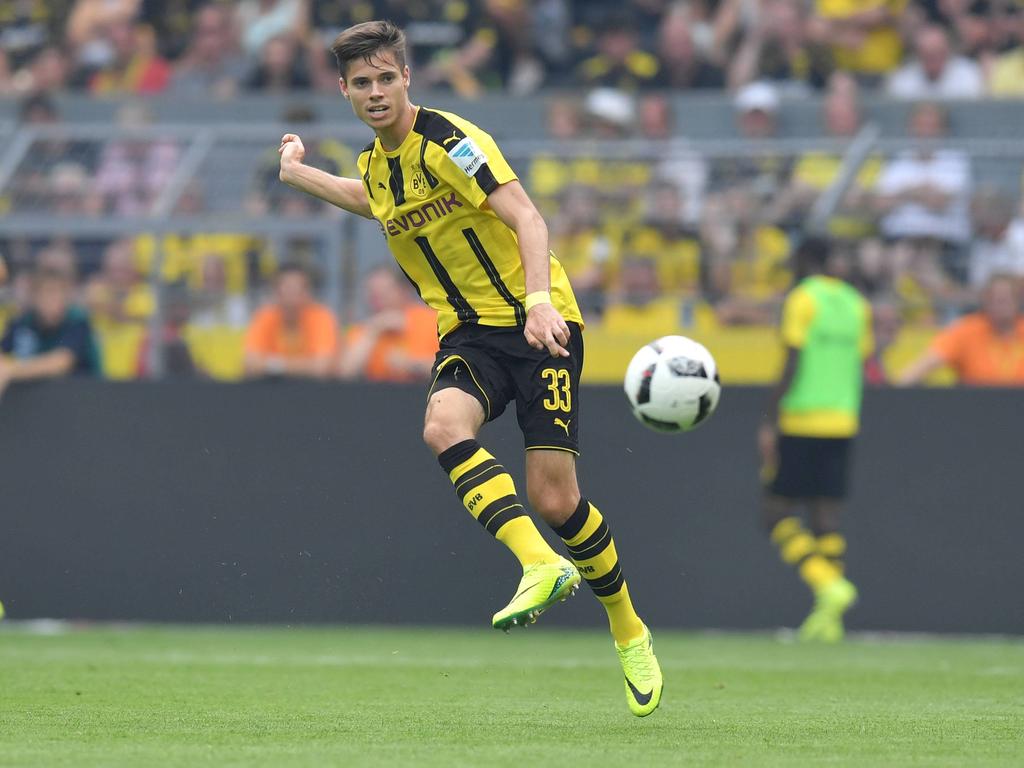 Julian Weigl soll beim BVB bleiben Julian Weigl soll beim BVB bleiben